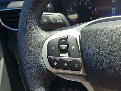 Certified 2022 Ford Explorer XLT w/ Equipment Group 202A AWD/4WD image 21