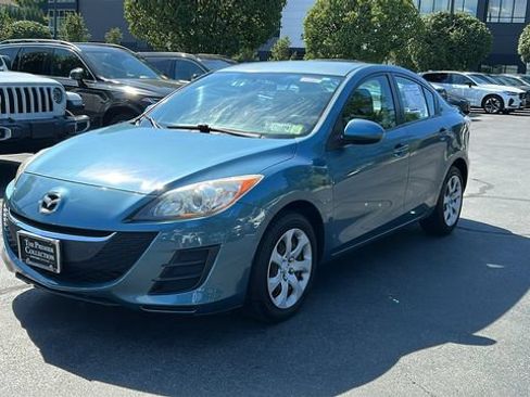 Used 2010 MAZDA MAZDA3 i Sport FWD image 3