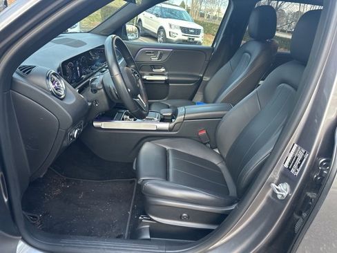 Certified 2021 Mercedes-Benz GLB 250 4MATIC image 12