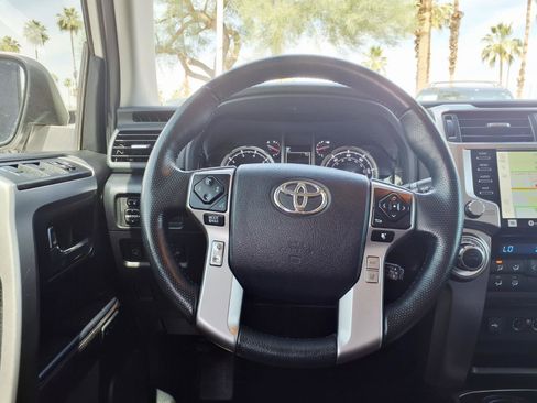 Used 2023 Toyota 4Runner Limited AWD/4WD image 17