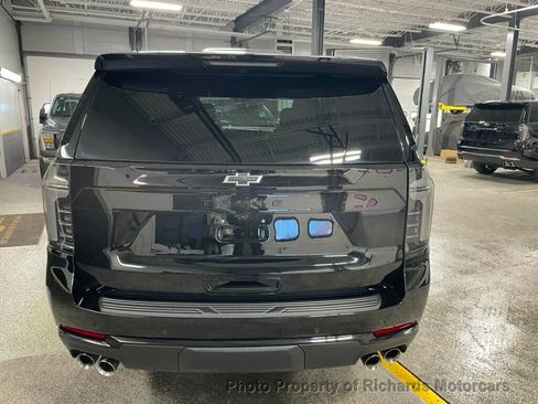 Used 2025 Chevrolet Tahoe Z71 w/ Comfort Package image 8