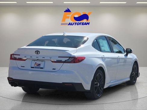 New 2026 Toyota Camry SE image 4