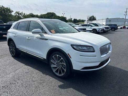 Used 2021 Lincoln Nautilus Reserve w/ Equipment Group 201A AWD/4WD image 2