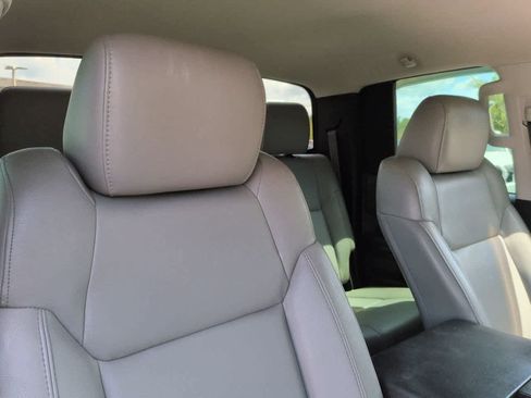 Used 2017 Toyota Tundra SR RWD image 7