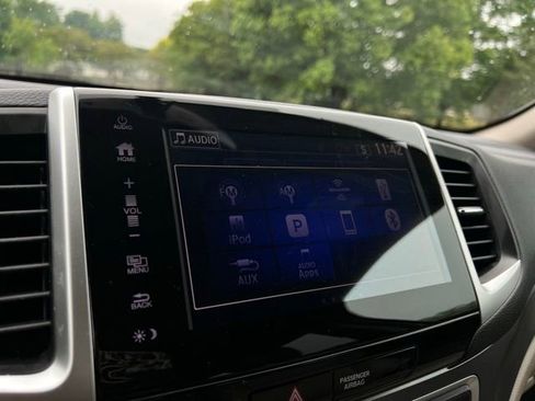 Used 2018 Honda Pilot EX-L image 40