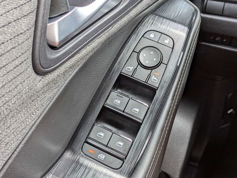 Used 2023 Nissan Rogue SV FWD image 27