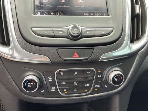 Used 2020 Chevrolet Equinox LT FWD image 27