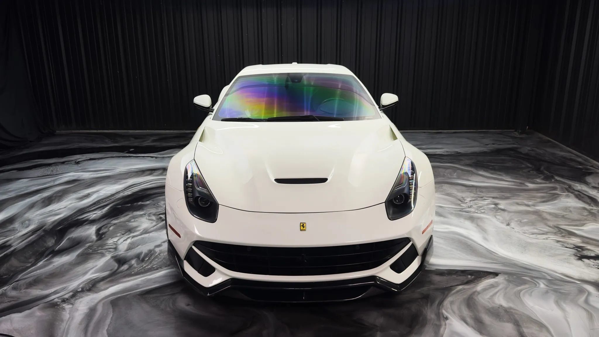 Used 2015 Ferrari F12 Berlinetta RWD image 2