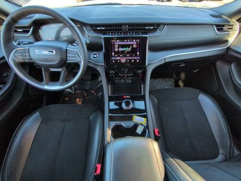 Certified 2024 Jeep Grand Cherokee L Laredo image 15