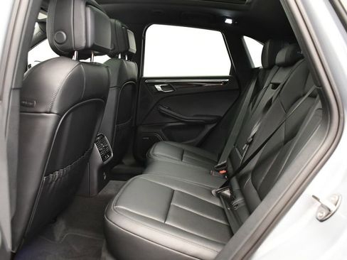 Certified 2026 Porsche Macan image 44