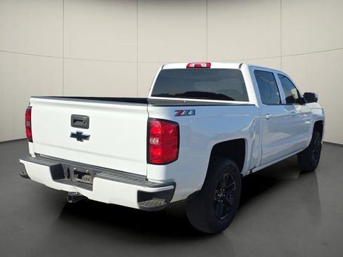 Used 2018 Chevrolet Silverado 1500 LT w/ All Star Edition image 8