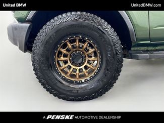 Used 2022 Ford Bronco Outer Banks w/ Sasquatch Package video 2