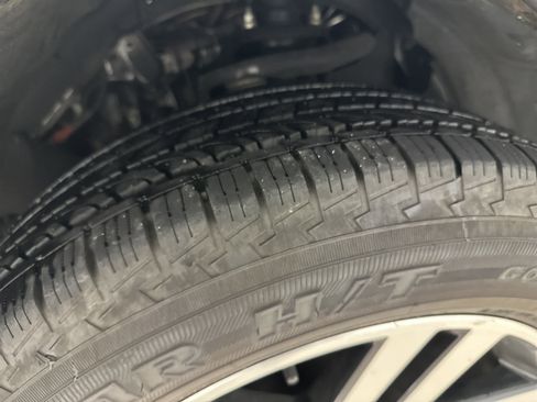 Used 2021 Toyota 4Runner Limited image 12