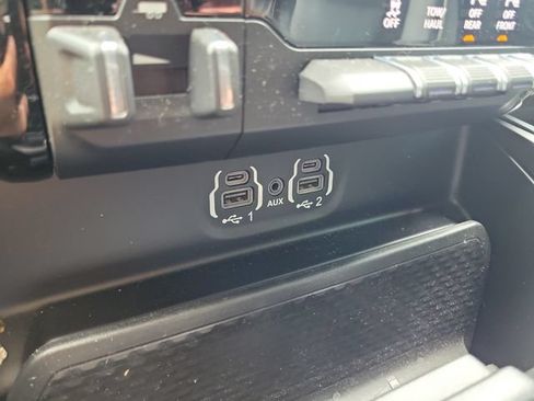 Used 2021 RAM 1500 Laramie RWD image 31