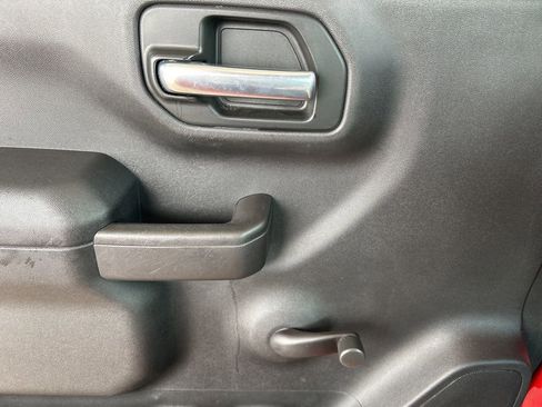 Used 2020 GMC Sierra 1500 2WD Regular Cab image 16