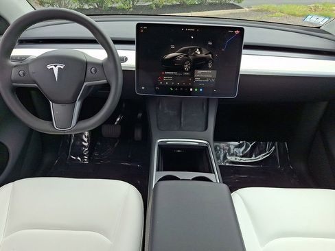 Used 2023 Tesla Model Y Long Range AWD/4WD image 15