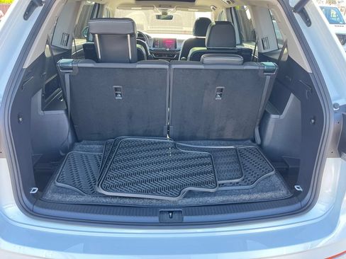 Used 2024 Volkswagen Atlas SEL Premium R-Line AWD/4WD image 24