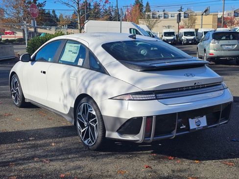 New 2025 Hyundai Ioniq 6 SEL image 5