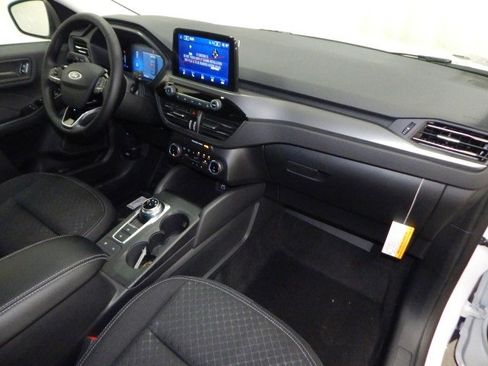 New 2025 Ford Escape Active w/ Cold Weather Package image 19