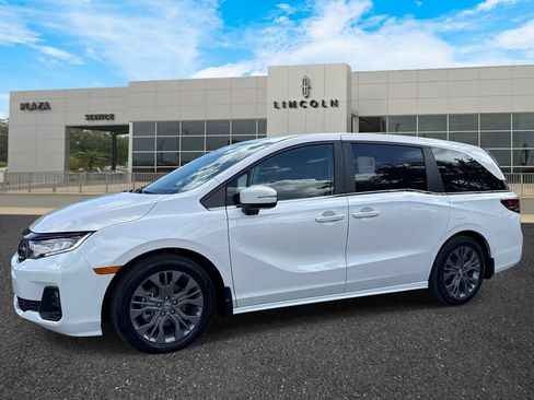 Used 2025 Honda Odyssey Touring image 7