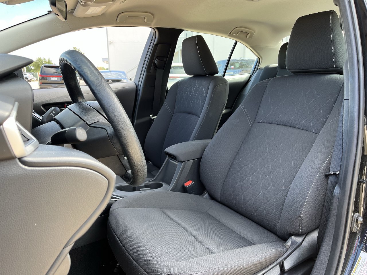 Used 2025 Toyota Corolla LE FWD image 20