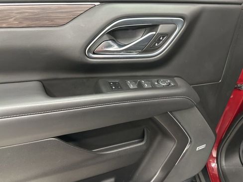 Used 2023 Chevrolet Tahoe Z71 image 12