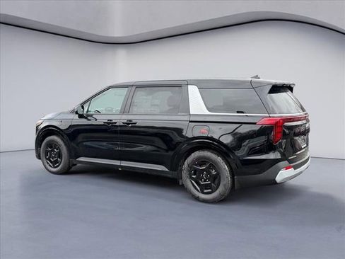 New 2026 Kia Carnival image 3