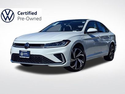 Certified 2025 Volkswagen Jetta SEL
