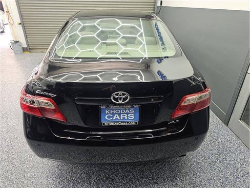Used 2008 Toyota Camry XLE FWD image 4