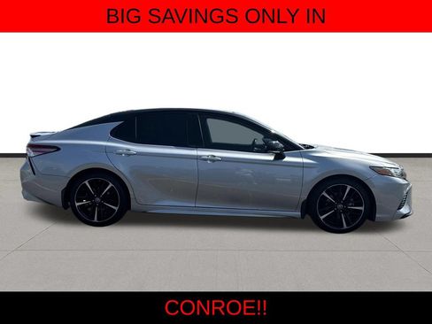 Used 2019 Toyota Camry XSE w/ Driver Assist Package FWD image 4
