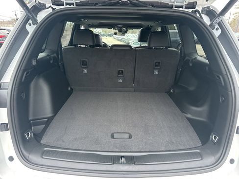 New 2025 Jeep Grand Cherokee Laredo image 26