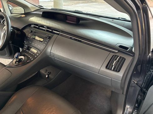 Used 2011 Toyota Prius Two FWD image 19