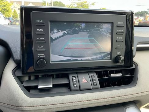 Used 2019 Toyota RAV4 XLE Premium w/ Cold Weather Package AWD/4WD image 22