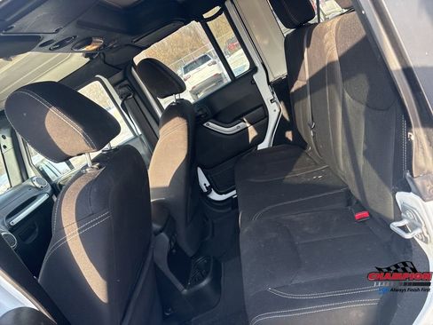 Used 2015 Jeep Wrangler Unlimited Sahara w/ Dual Top Group image 23