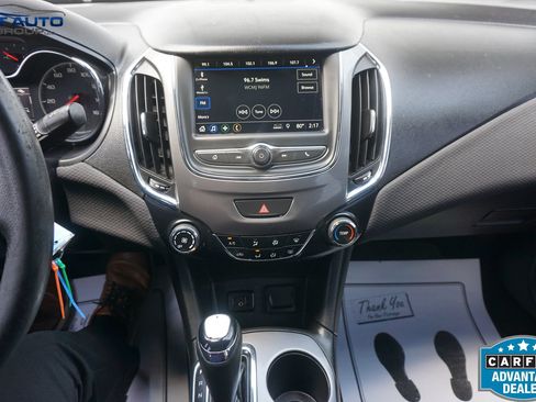 Used 2019 Chevrolet Cruze LS FWD image 27