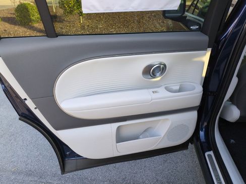 New 2026 Hyundai Ioniq 9 SEL AWD/4WD image 16