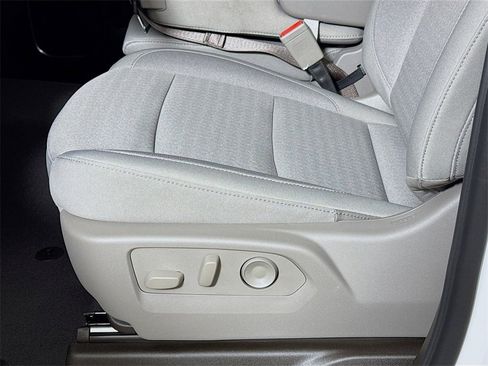 New 2026 GMC Sierra 1500 SLE w/ Preferred Package image 17