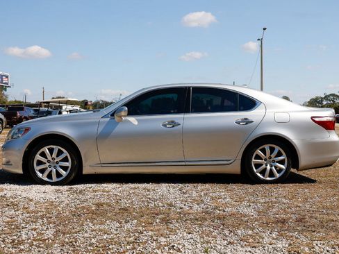 Used 2008 Lexus LS 460 image 3