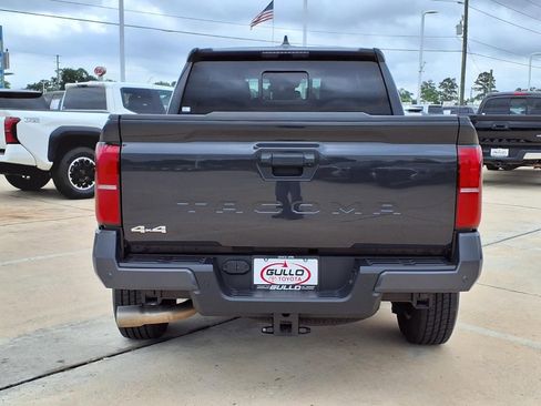 Certified 2025 Toyota Tacoma SR5 w/ SR5 Upgrade Package image 7