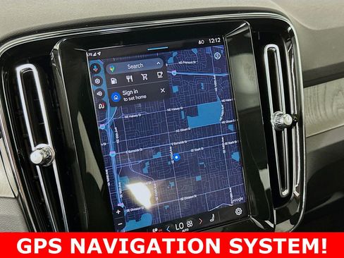 Used 2025 Volvo XC40 B5 Core AWD/4WD image 16