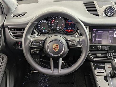 Certified 2025 Porsche Macan Turbo image 15