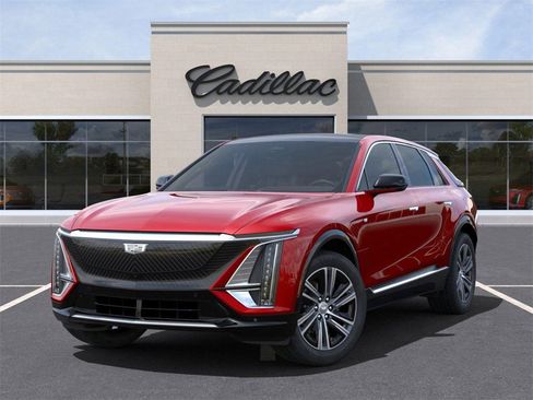 New 2025 Cadillac Lyriq Luxury image 6