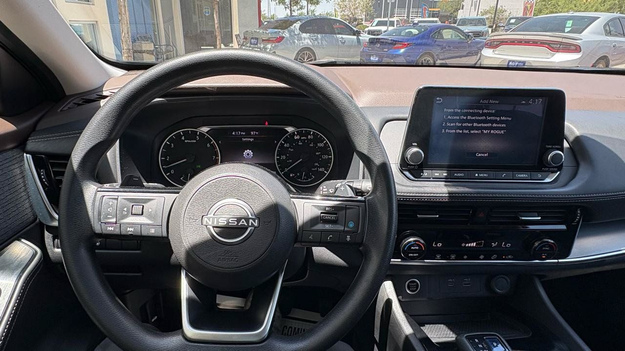 Used 2022 Nissan Rogue SV FWD image 18