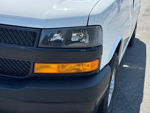New 2025 Chevrolet Express 2500 w/ Driver Convenience Package image 10