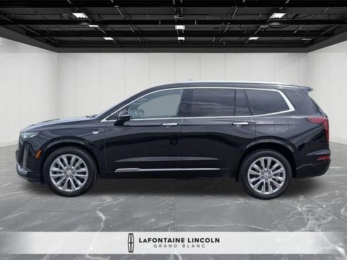 Used 2020 Cadillac XT6 Premium Luxury AWD/4WD image 2