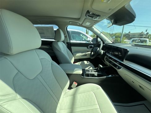 New 2025 Kia Sorento EX w/ Panoramic Sunroof Package image 14