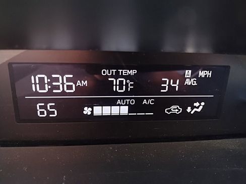 Used 2022 Subaru Crosstrek 2.0i Premium image 24