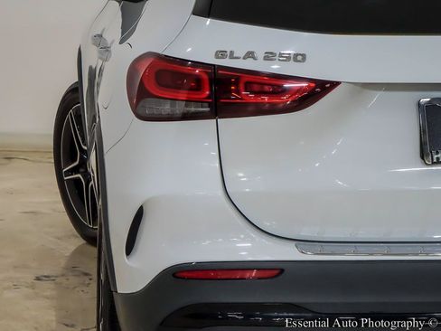 Used 2021 Mercedes-Benz GLA 250 4MATIC image 8