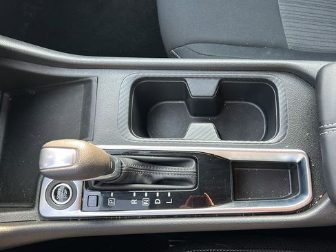 Used 2025 Nissan Sentra SV image 20