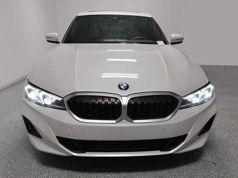 Used 2023 BMW 330i Sedan w/ Convenience Package RWD image 2